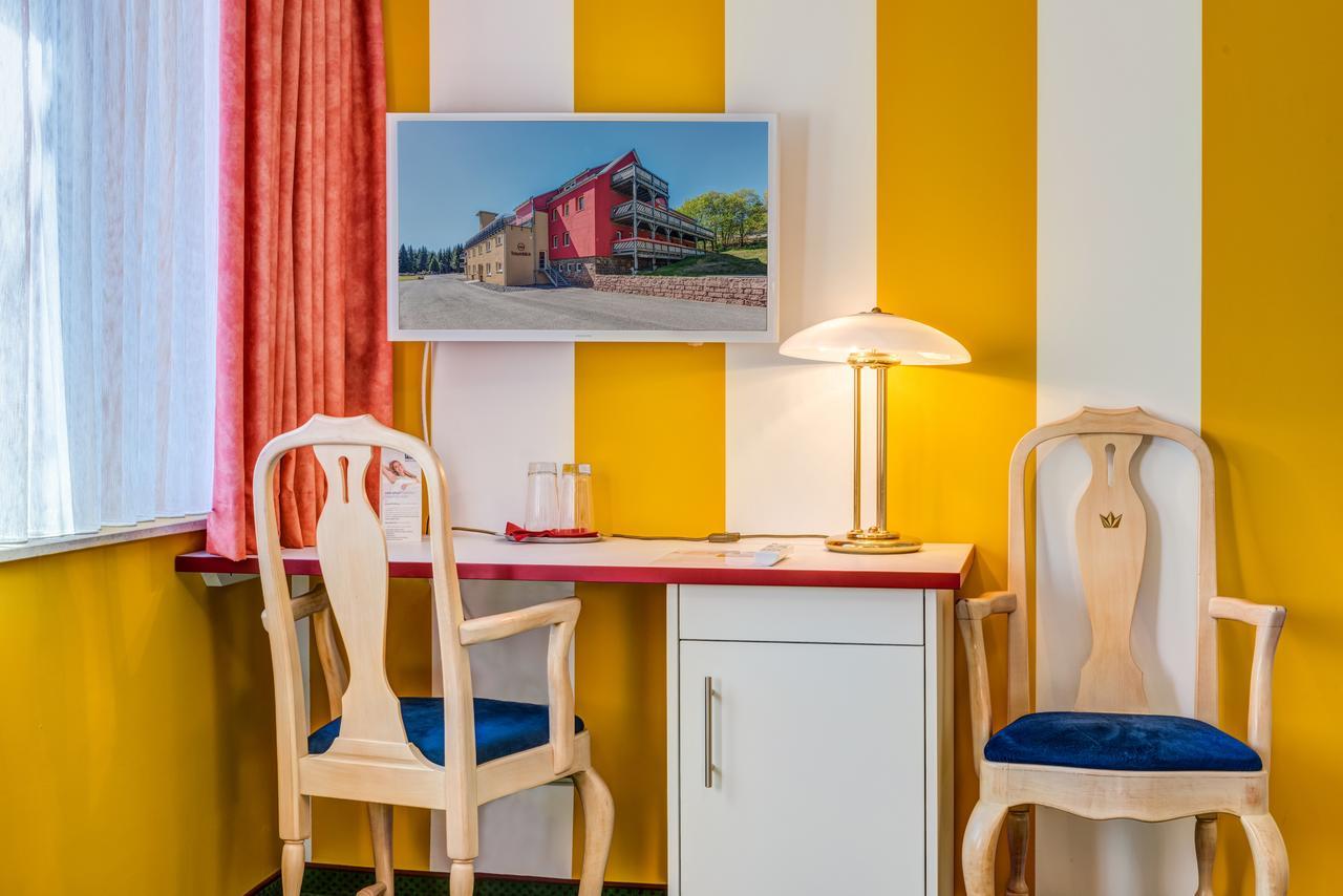 Hotel&Pension Traumblick Oberhof  Exterior foto