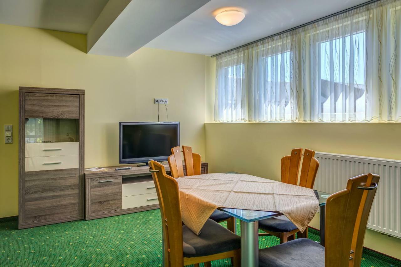 Hotel&Pension Traumblick Oberhof  Exterior foto
